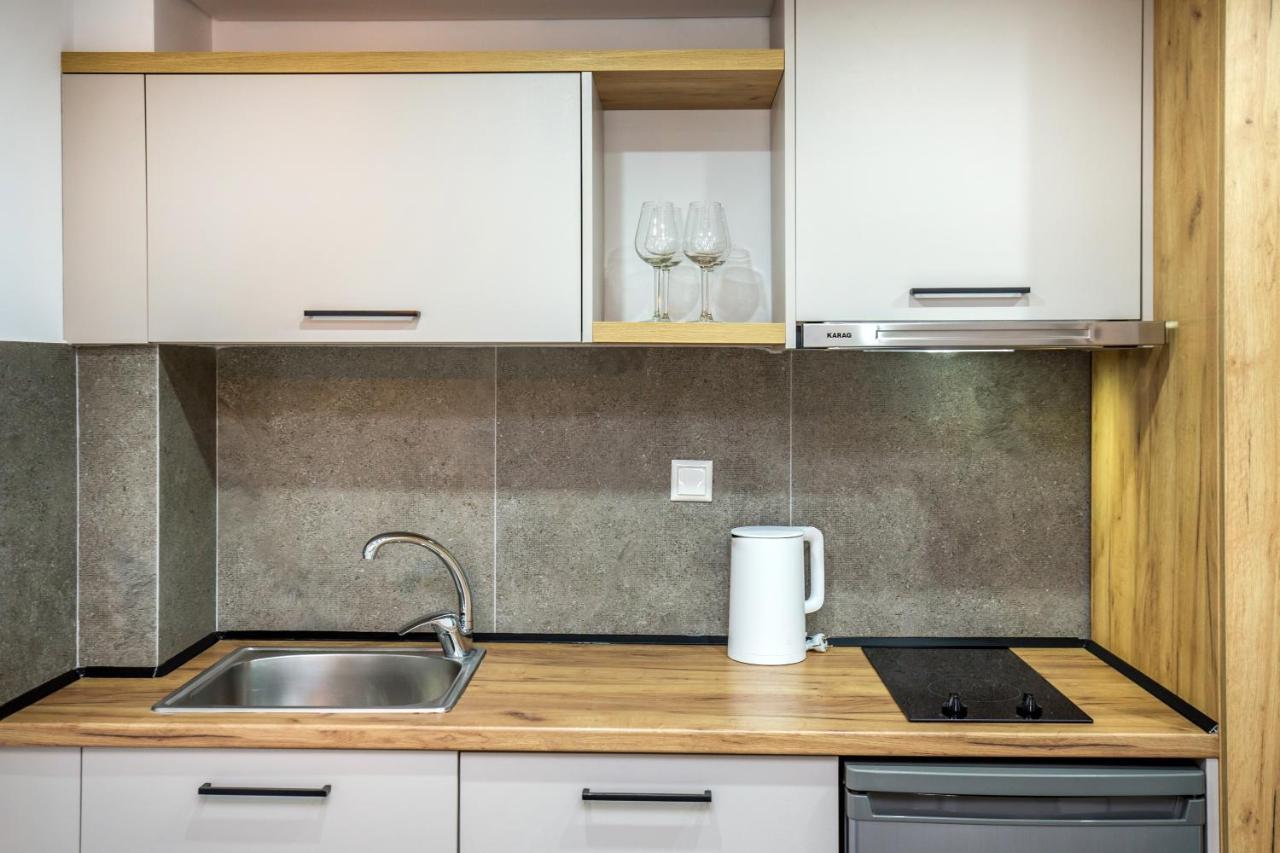 Linden Apartments Potos Dış mekan fotoğraf