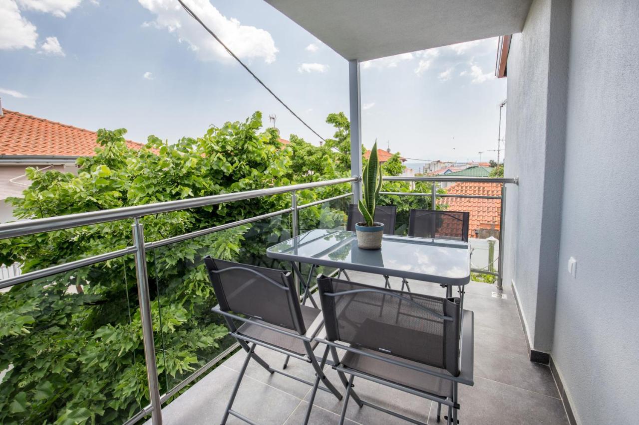 Linden Apartments Potos Dış mekan fotoğraf
