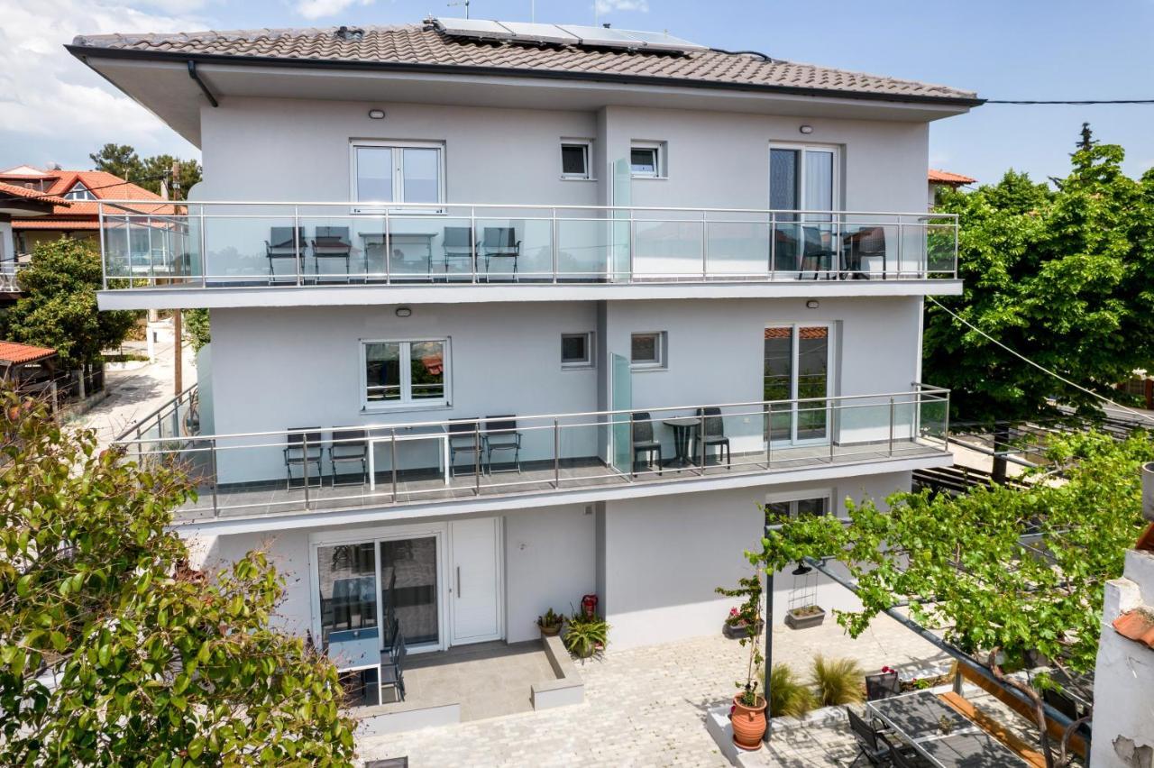 Linden Apartments Potos Dış mekan fotoğraf