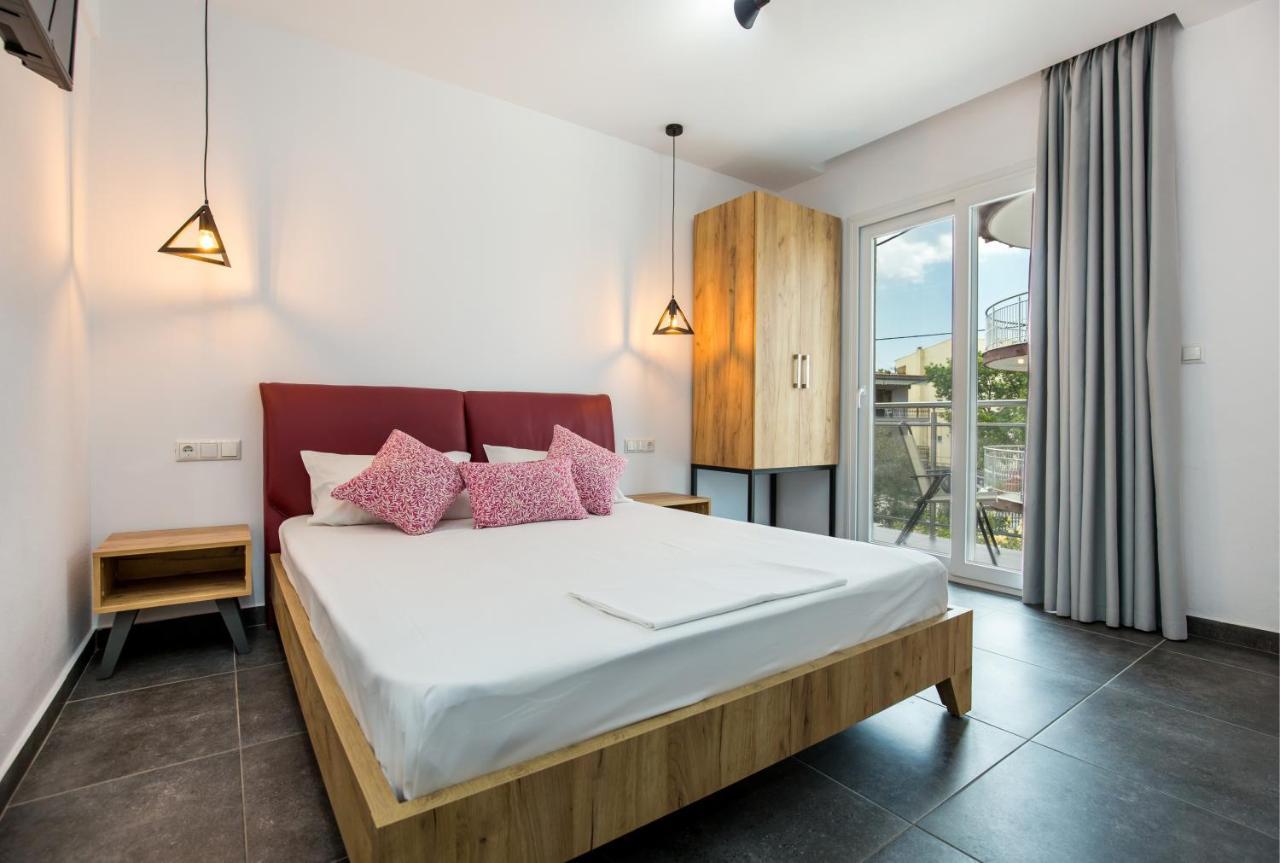 Linden Apartments Potos Dış mekan fotoğraf